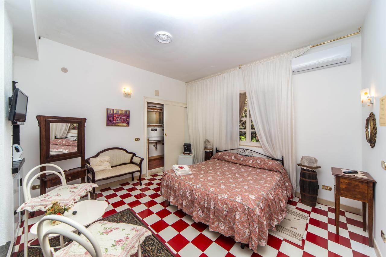 Agriturismo La Locanda Del Parco モラーノ・カーラブロ エクステリア 写真